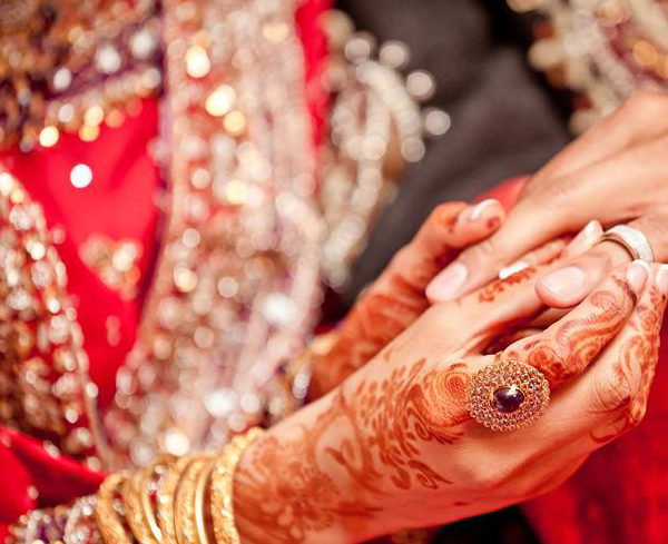 Anand Karaj – Tying the Knot