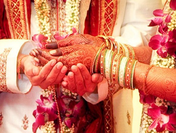 Anand Karaj – Tying the Knot